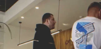 Rude man insults a woman at the airport, not knowing he’ll soon regret it