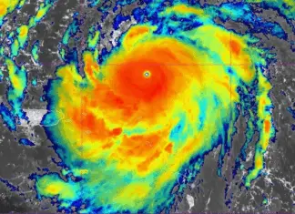 Hurricane Erin tracker reveals seven states most at risk as experts issue deadly warning