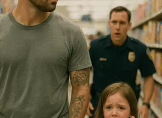 The little girl lifted her hand with all five fingers spread — but it wasn’t a simple greeting