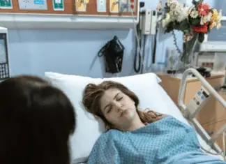 The 32-year-old teacher who almost lost her life to diabetes