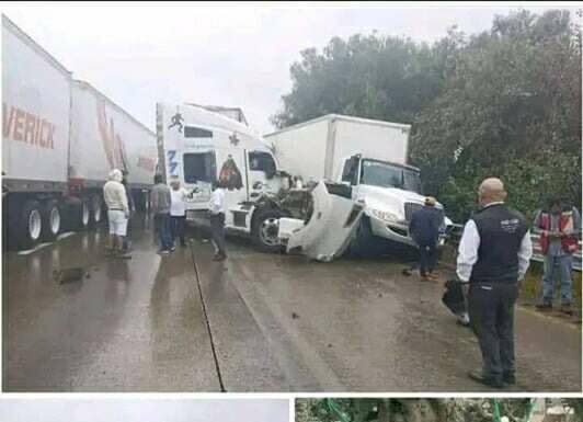 Deadly Crash Shuts Down Mexico-Querétaro Highway