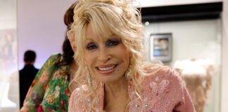 Health concerns grows for Dolly Parton as sister requests prayers