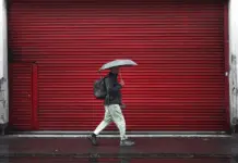My 5-year-old gave a mailman a glass of water — the next day, a red Bugatti showed up at his school