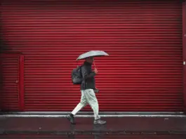 My 5-year-old gave a mailman a glass of water — the next day, a red Bugatti showed up at his school