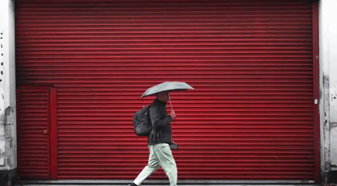 My 5-year-old gave a mailman a glass of water — the next day, a red Bugatti showed up at his school