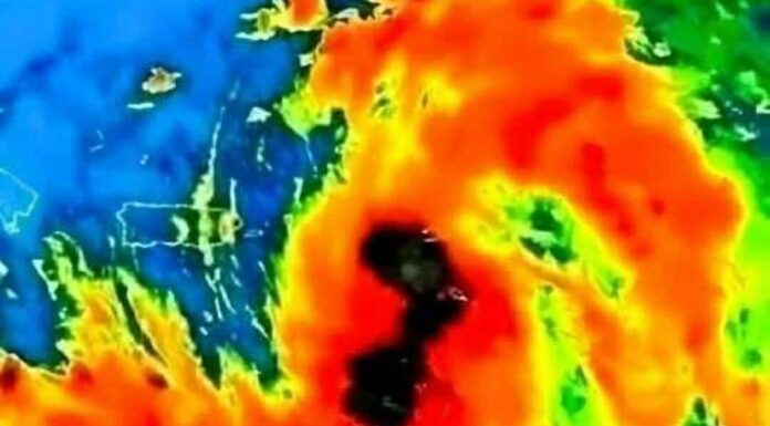Extreme Conditions Across the Caribbean and Southeast U.S.: Floods, Dust, and Potential Storms