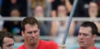 Heartbreak at the Tank: Killer Whale Accident Claims Life of Beloved Trainer