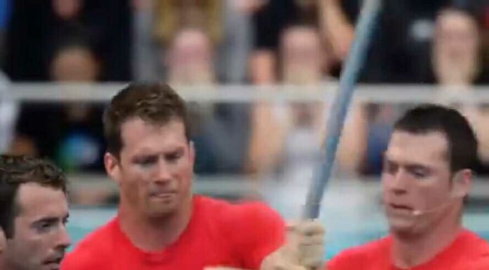 Heartbreak at the Tank: Killer Whale Accident Claims Life of Beloved Trainer