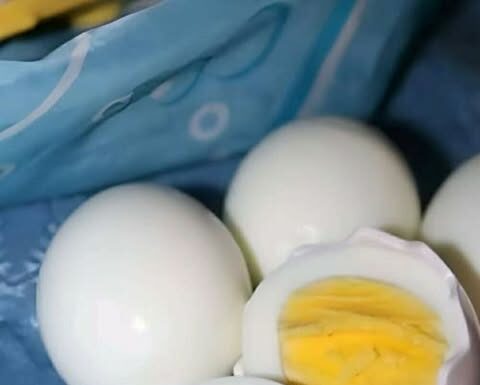 The Breakfast Dilemma: Choosing Between Boiled and Fried Eggs