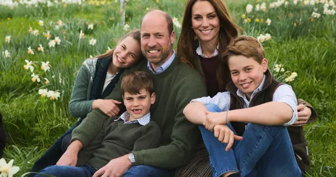 Prince William and Kate’s Christmas card photo sparks fan criticism