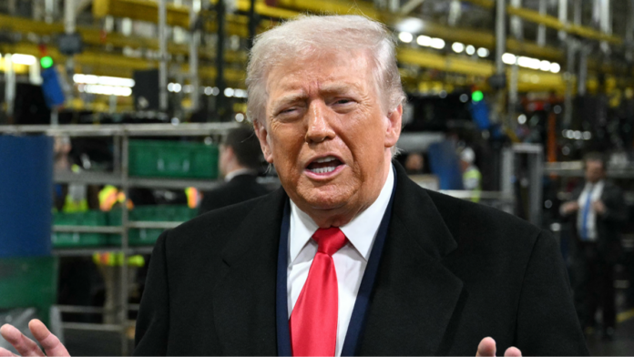 Worker calling Trump a ‘pedophile protector’ to his face speaks out after being suspended from job