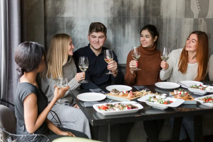 My fiancé made fun of me at dinner—until I took off my ring and exposed one detail