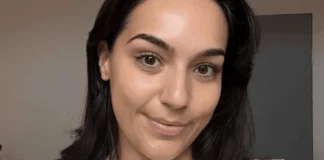 Woman, 26, with excessive itching diagnosed herself with cancer after being dismissed by doctors