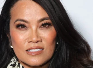 5 stroke signs every woman should know after Dr. Pimple Popper star suffers stroke while filming