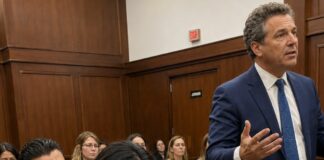 A pregnant wife gave her cheating husband everything in court—until a little girl exposed the truth about him and his mistress