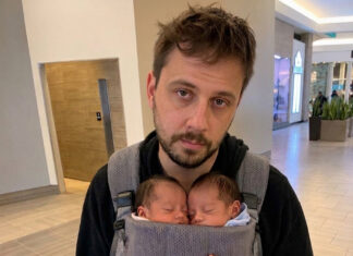 While changing my newborn twins in the women’s restroom, an entitled stranger called the authorities—it backfired fast