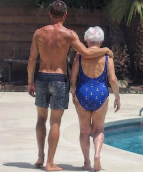 A mysterious guy started visiting my elderly neighbor daily—then I walked inside and lost my breath
