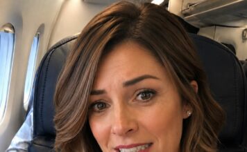I booked a seat on my pilot husband’s flight for our anniversary, but what he said over the intercom shocked me