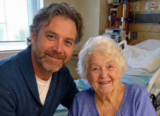 My husband said his mother wanted peace, so he visited her alone in the hospital—a month later, a nurse gave me a note that shook me to my core